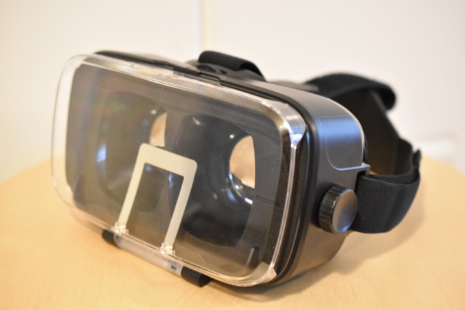 【VRゴーグルレビュー】装着感に課題の残る「ELECOM VRグラス 多機能タイプ」 | Mogura VR