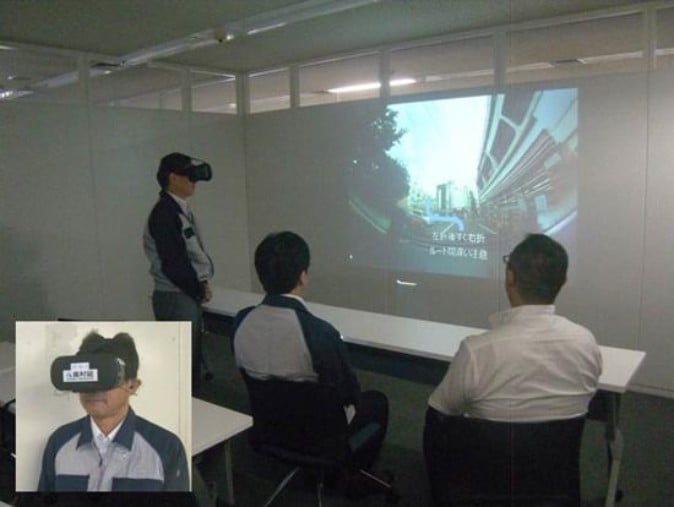 放射性物質に汚染された廃棄物の輸送をVR学習 運転手の教育に活用 | Mogura VR