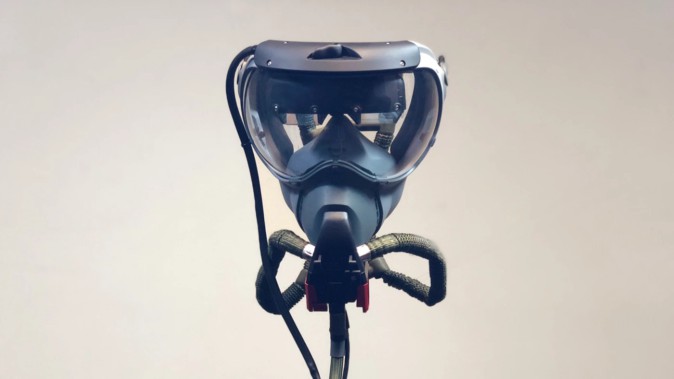 AR酸素マスクが運送会社で採用、飛行機火災でも視界を確保 | Mogura VR