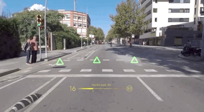 車のフロントガラスに道案内をAR表示 スイスのスタートアップが開発者増狙う | Mogura VR