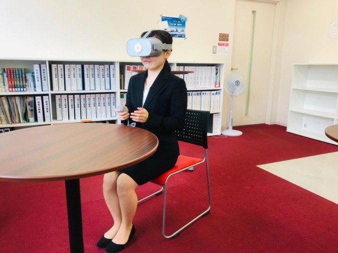 東京女子大学、VRで就活支援 面接を練習して緊張感緩和 | Mogura VR