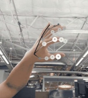 グーグル、スマホでできる"指トラッキング"技術をお披露目 | Mogura VR