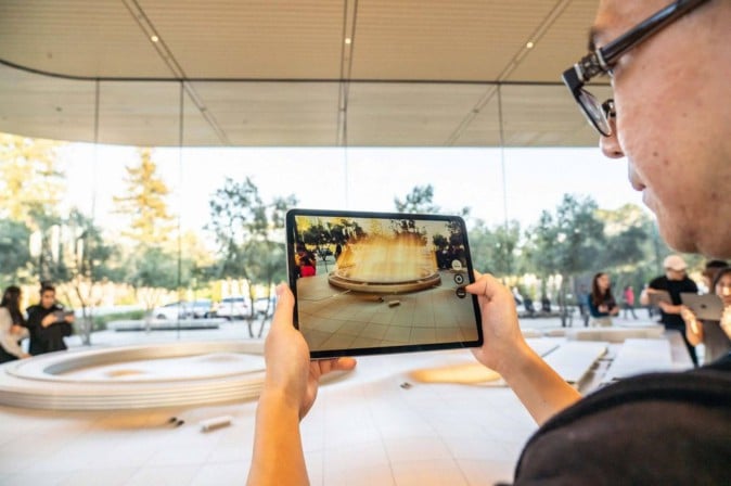 アップルのAR/VRデバイスは"外付けプロセッサ"を使う計画だった？ | Mogura VR