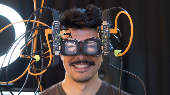 VRヘッドセット装着者の目が外から見える「リバースパススルー」フェイスブックが研究成果発表 | Mogura VR