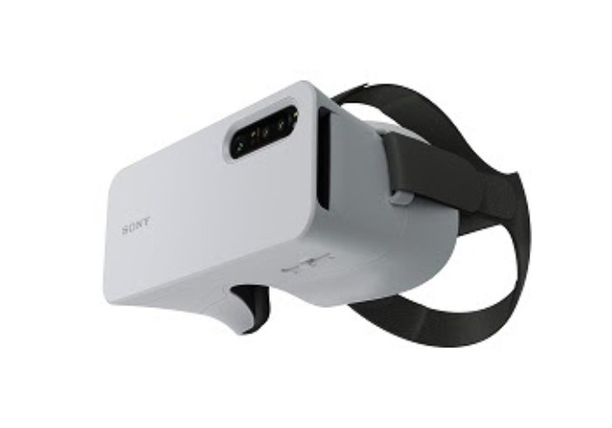 Xperia専用のスマホ差し込み型VRゴーグル「Xperia View」が発表！ 29,700円（税込）で11月発売 | Mogura VR